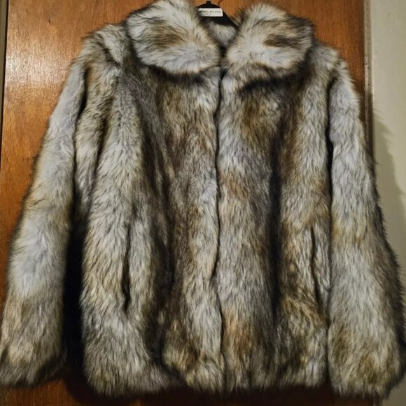 NWT Donna Salyers Fabulous Furs Gorgeous Zippered XS Fox Faux Fur Coat